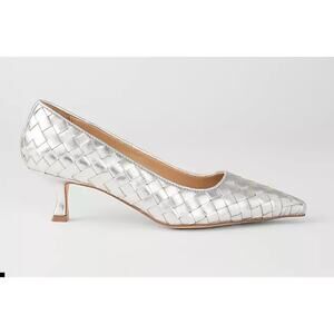 Ann Taylor Silver Weaved Kitten Heel Pumps - Size 7M